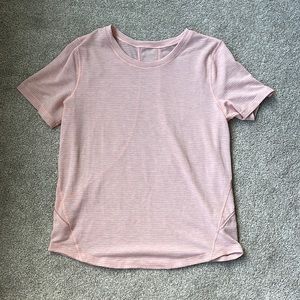 lululemon size 8 pink swift tee